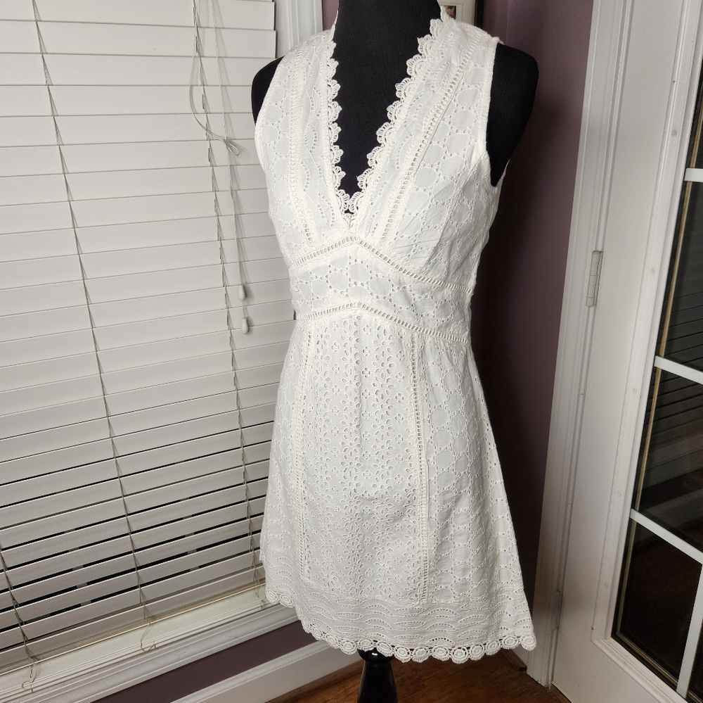 NWT French Connection Eyelet Lace Mini A-Line Dress Size 2